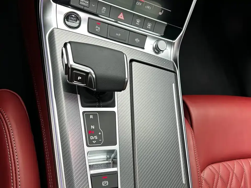 Audi A7L