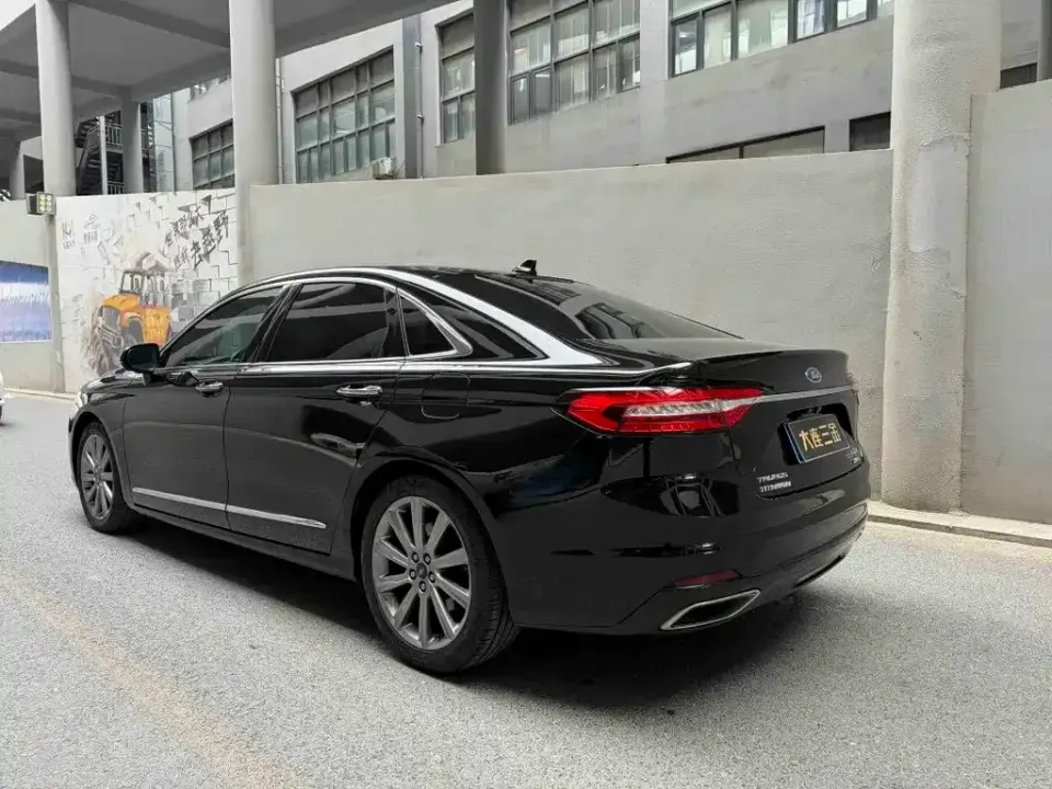Ford Taurus