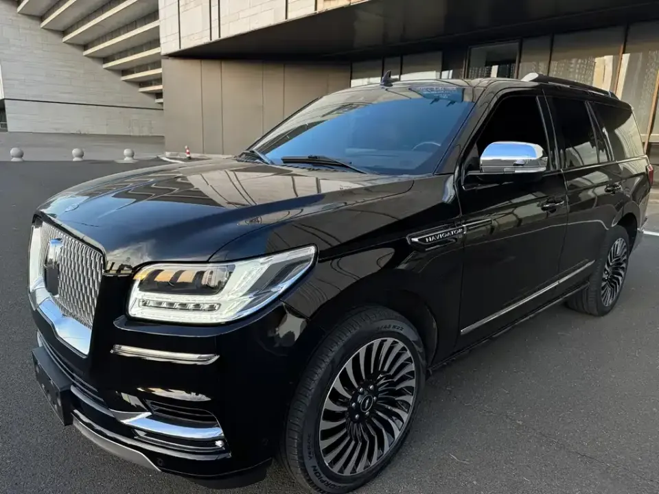 Lincoln Navigator