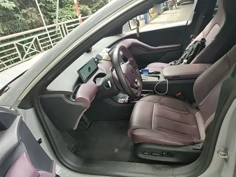 Nio ET5T