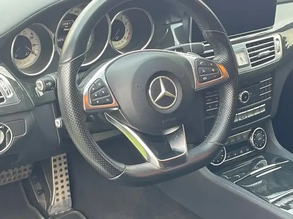 Mercedes-Benz CLS