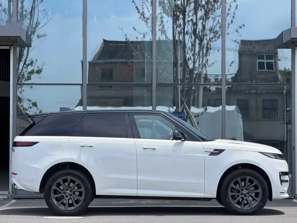 Land Rover Sport
