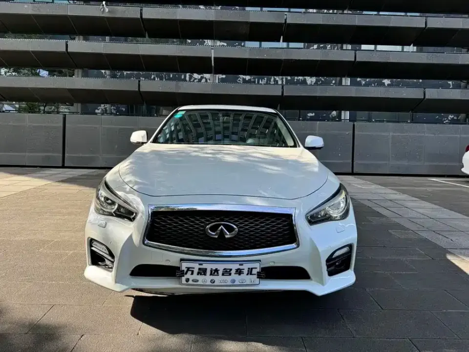 Infiniti Q50L