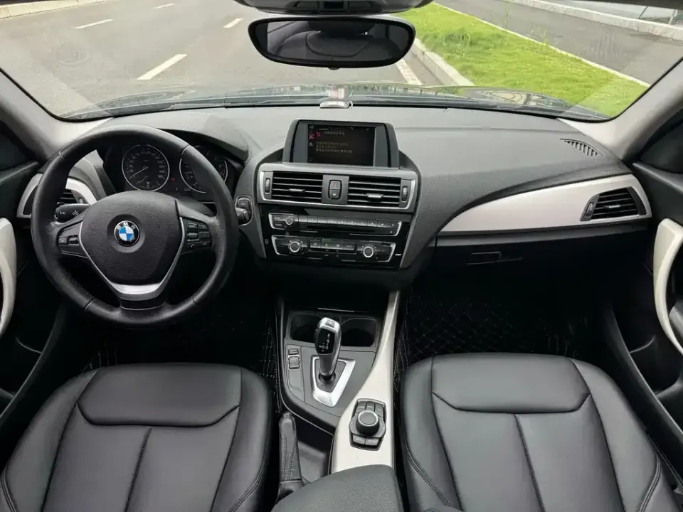 BMW 1 Series (Import)