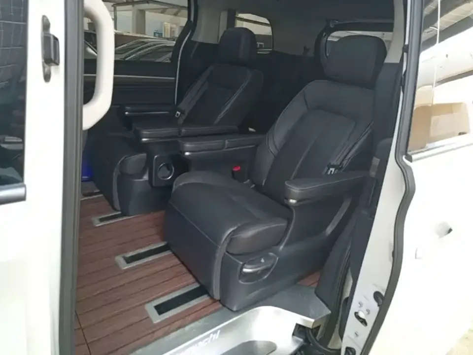 GAC Trumpchi M8