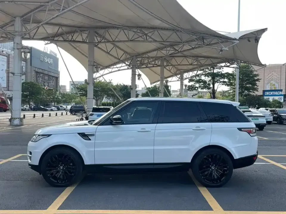 Land Rover Sport