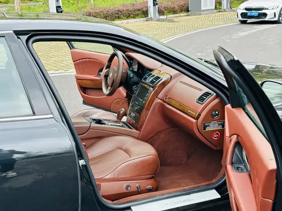 Maserati Quattroporte