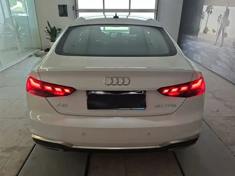 Audi A5 (Import)