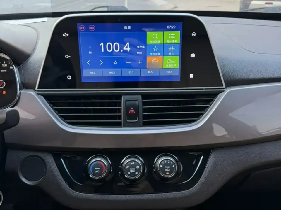 Baojun 310W