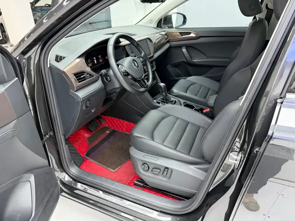 Volkswagen Tharu