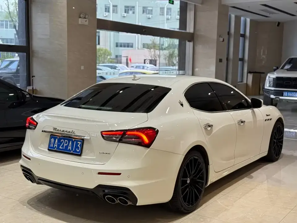 Maserati Ghibli