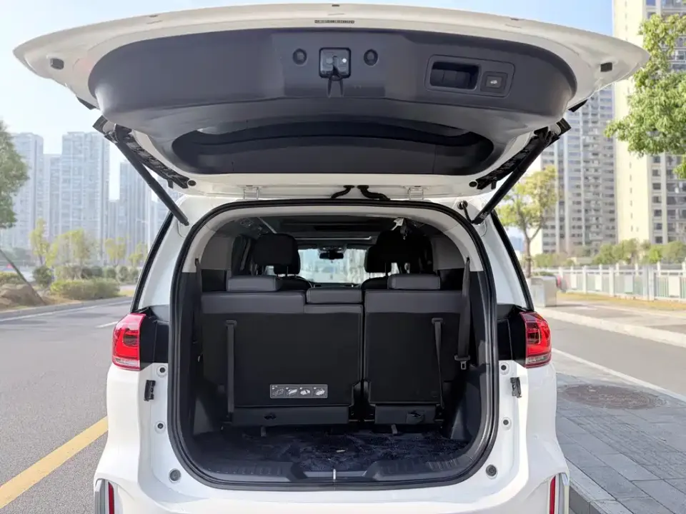 GAC Trumpchi M8