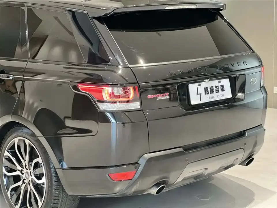 Land Rover Sport