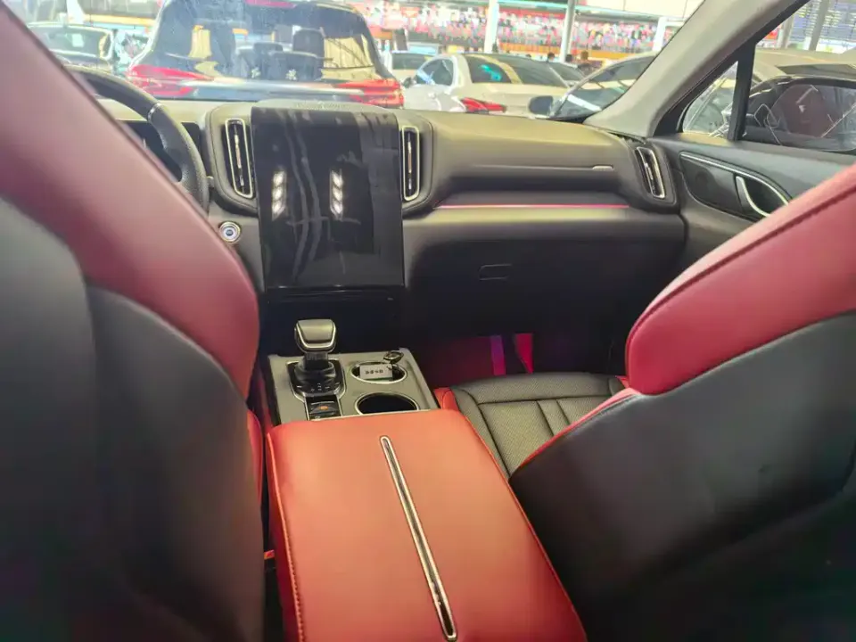 Hongqi Hongqi HS3