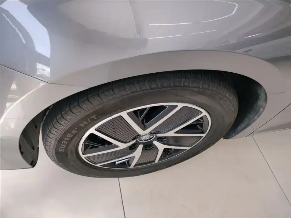 BYD Qin L