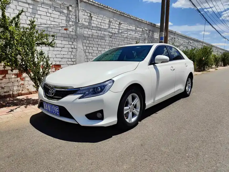 Toyota Reiz