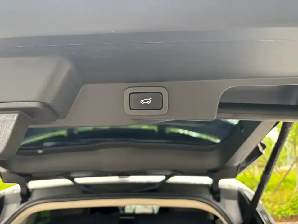 Land Rover Sport