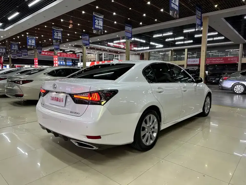 Lexus GS