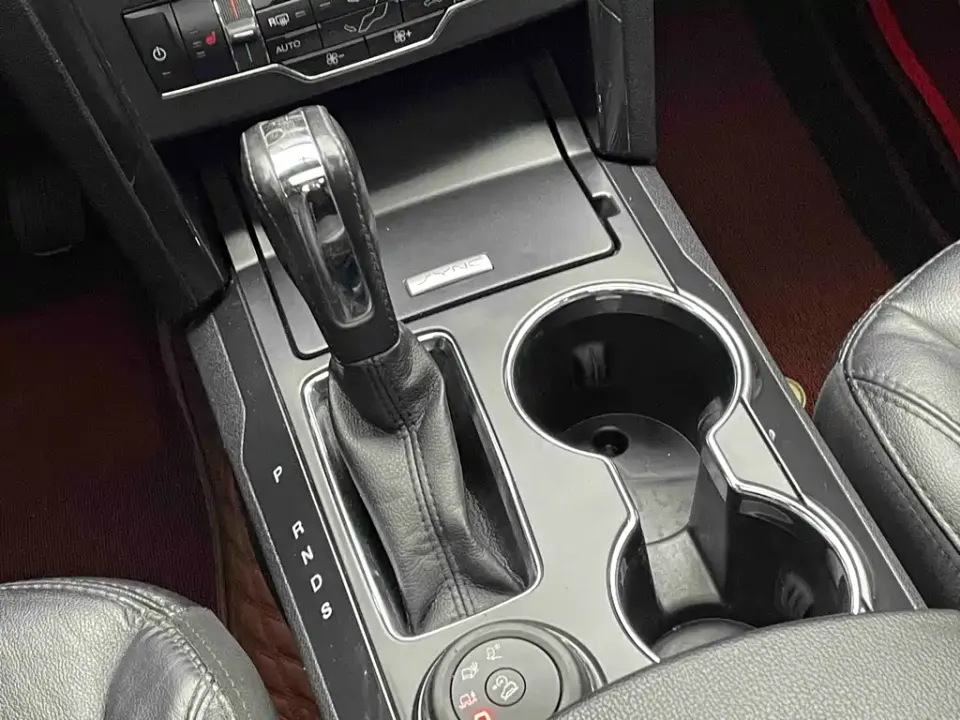 Ford Explorer (Import)