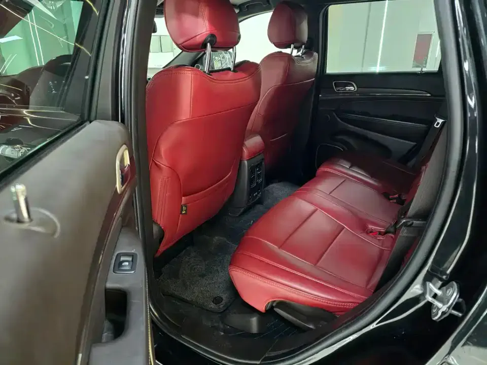 Jeep Grand Cherokee (Import)