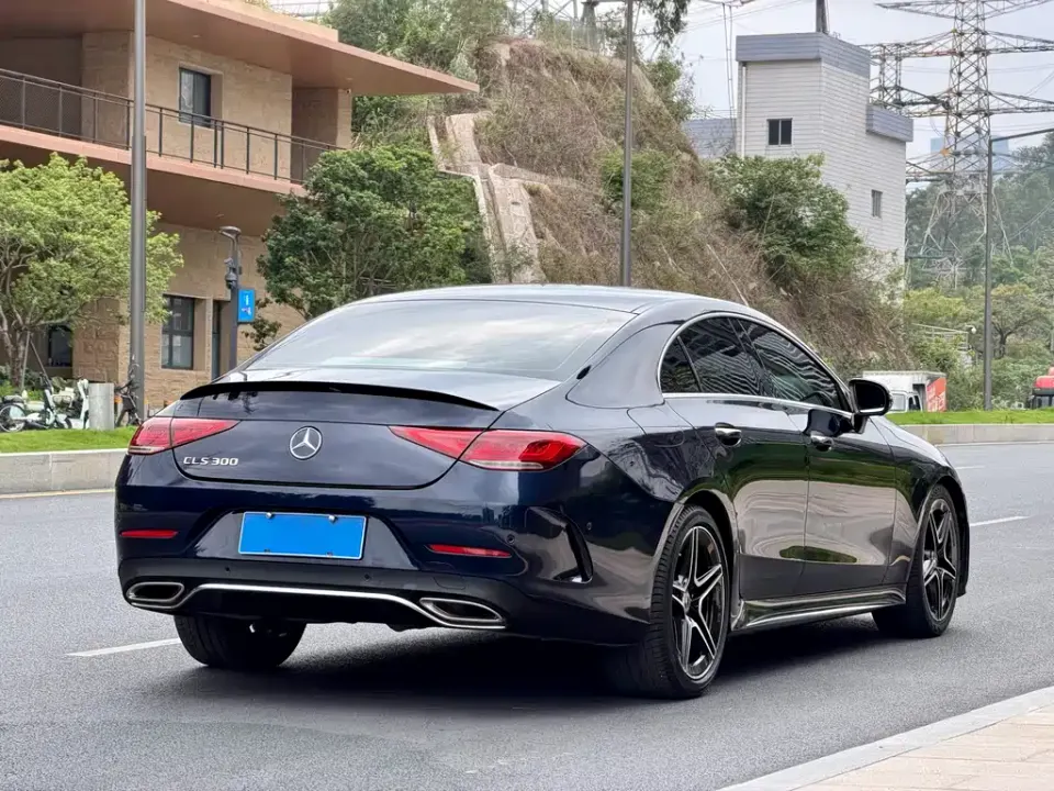 Mercedes-Benz CLS