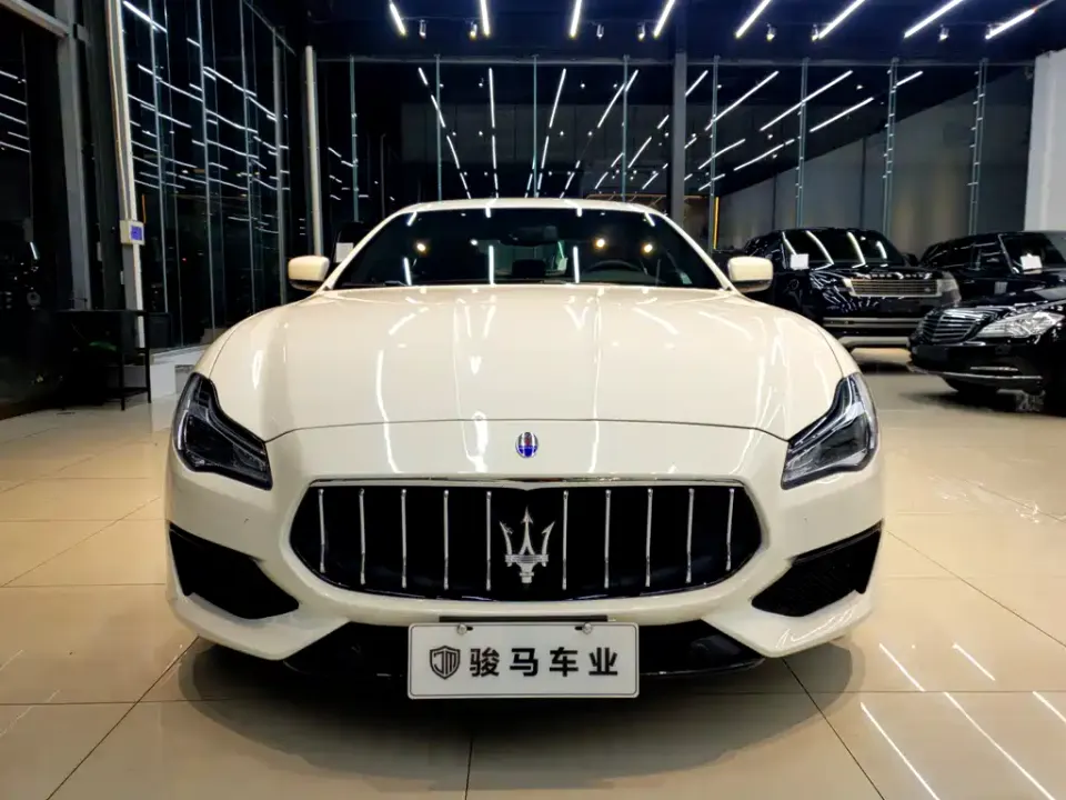 Maserati Quattroporte