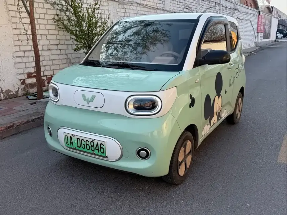 Wuling MINIEV