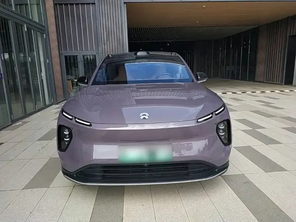 Nio EC6