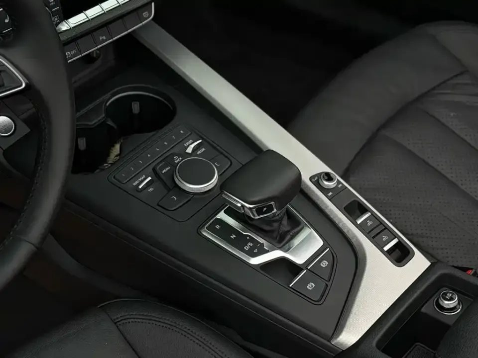 Audi A5 (Import)