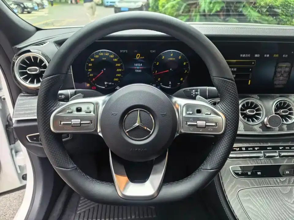 Mercedes-Benz CLS