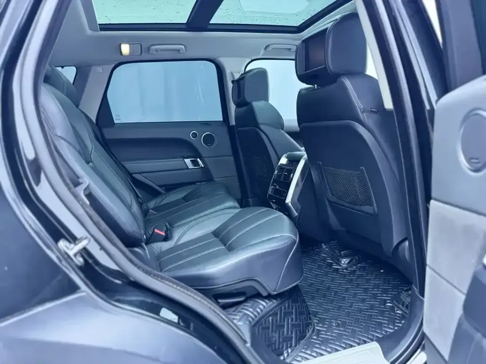 Land Rover Sport
