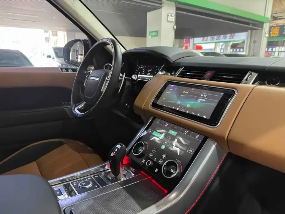 Land Rover Sport