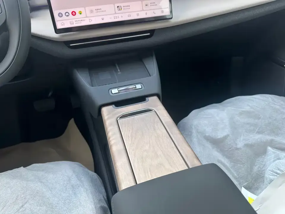 Volvo XC70 PHEV