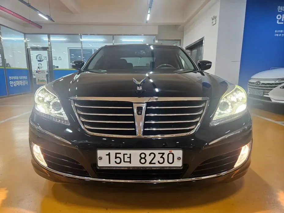 Hyundai Equus