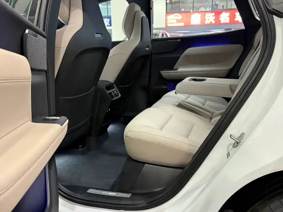 Volvo XC70 PHEV