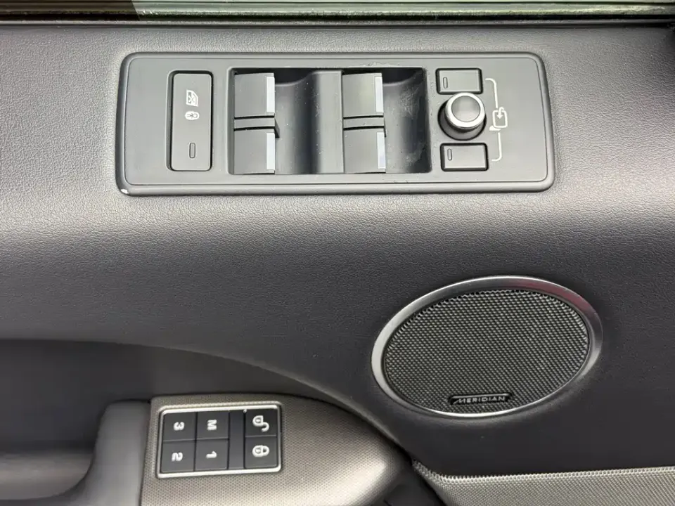 Land Rover Sport