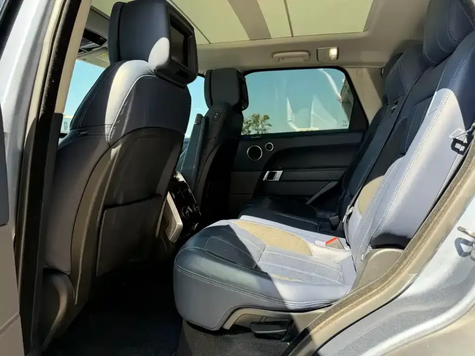 Land Rover Sport