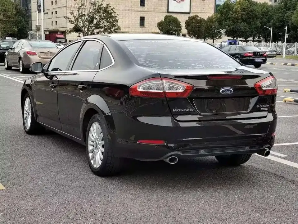 Ford Mondeo Zhisheng