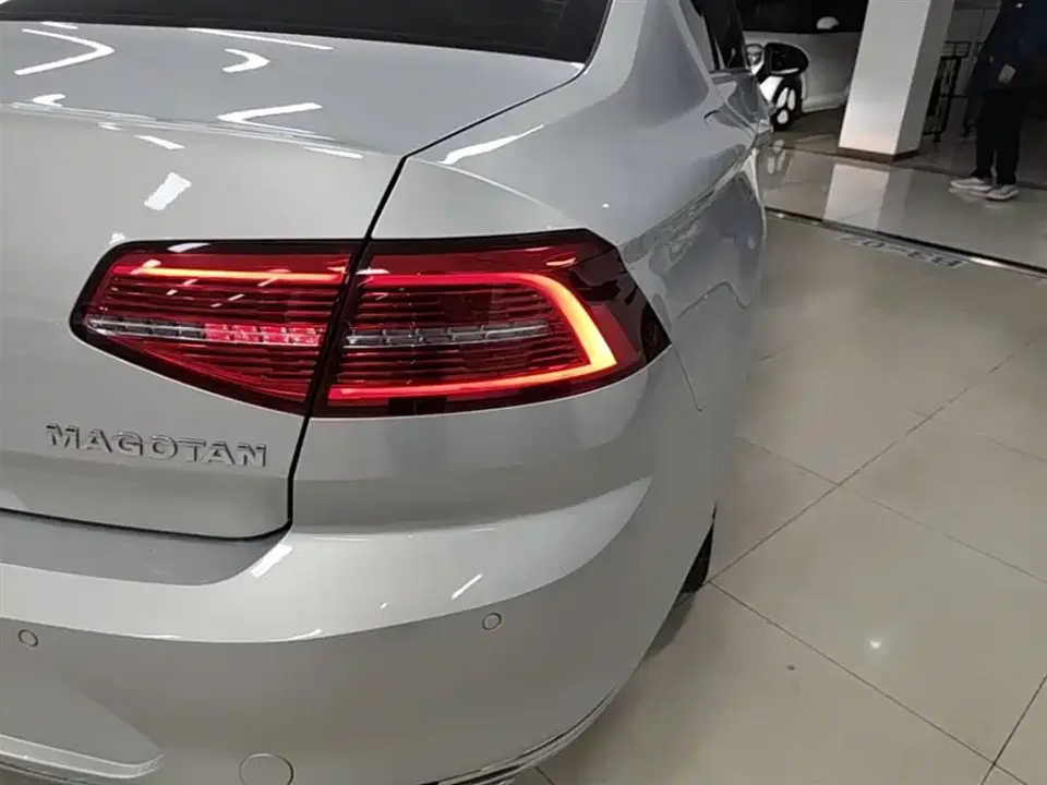 Volkswagen Magotan
