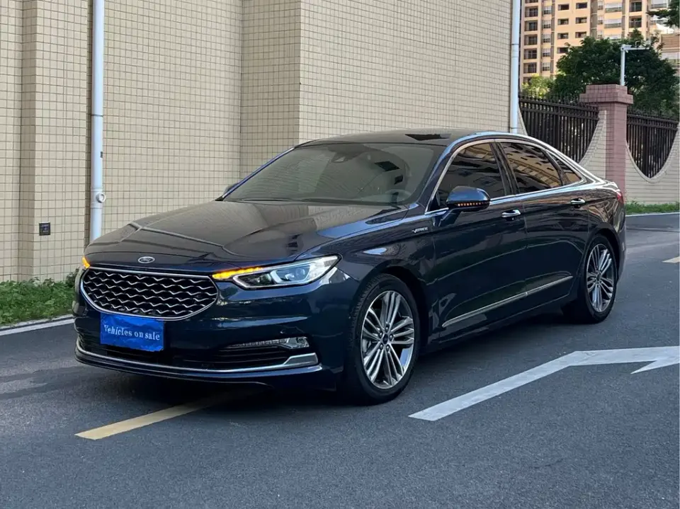 Ford Taurus