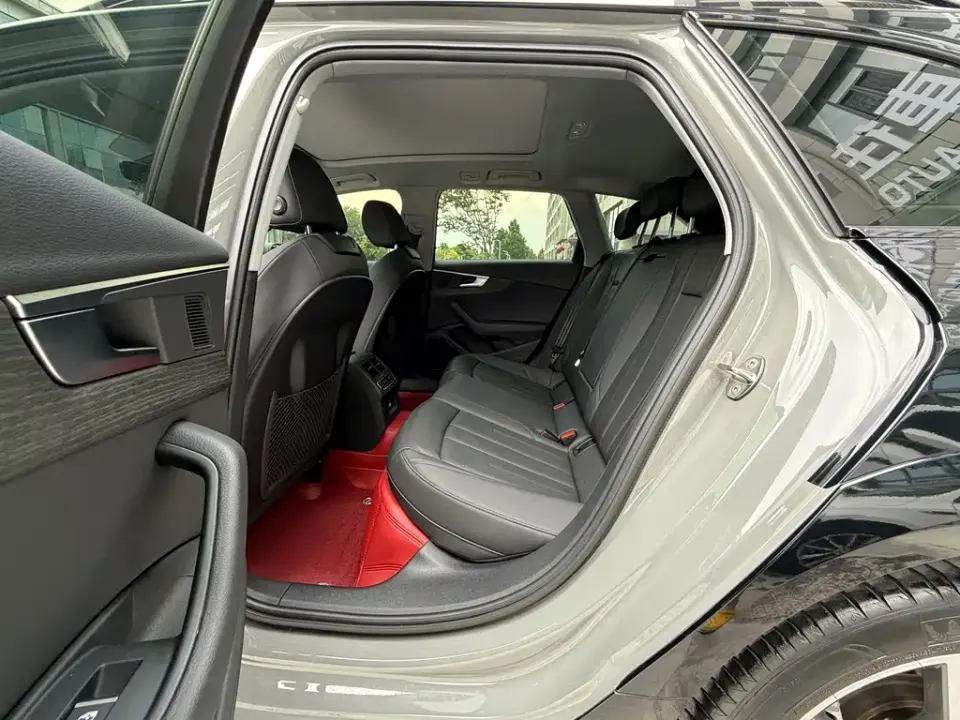 Audi A4 (Import)