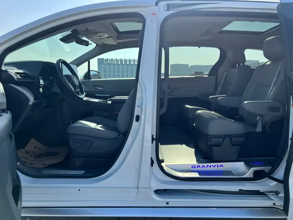 Toyota Granvia