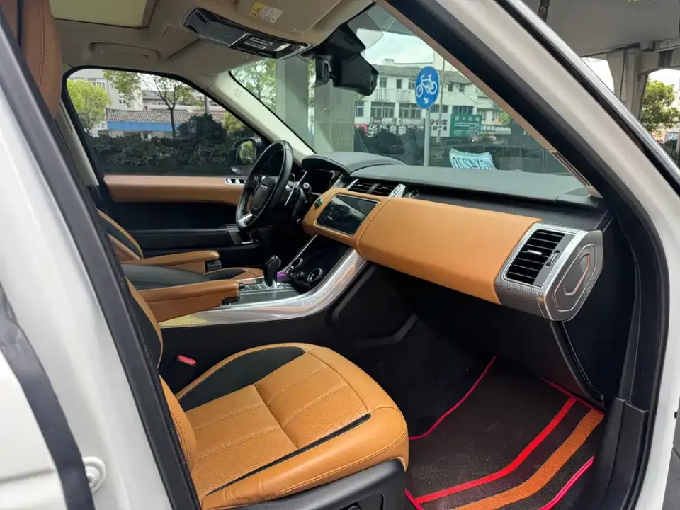 Land Rover Sport