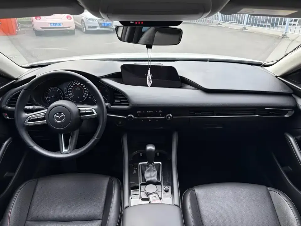 Mazda 3 Axela