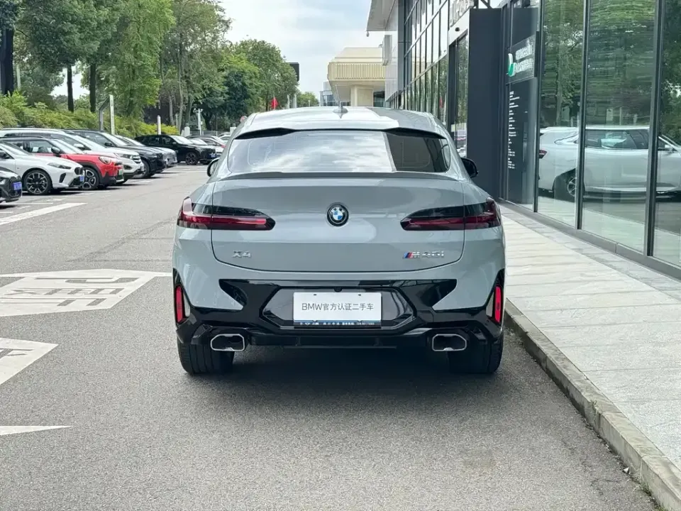 BMW X4 M40i