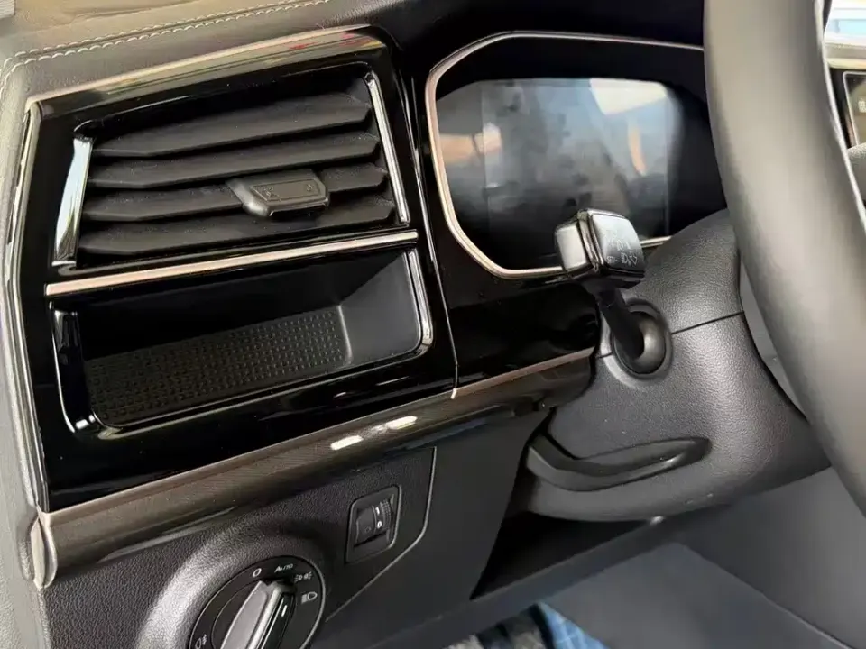 Jetta VS7