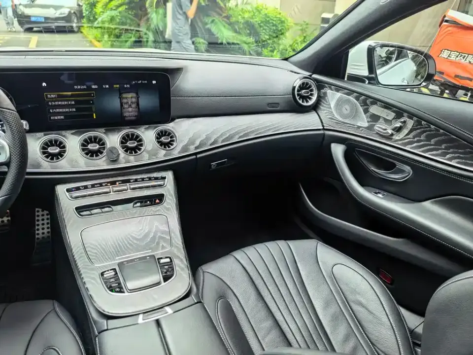 Mercedes-Benz CLS