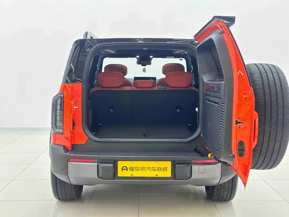 Ford Bronco Basecamp