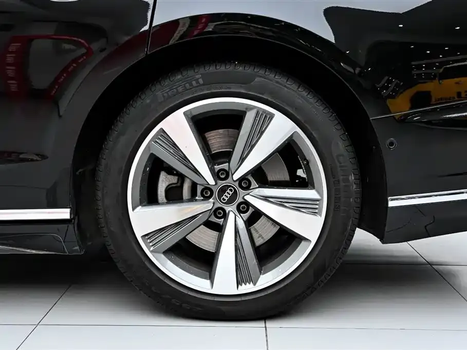 Audi A8 New Energy