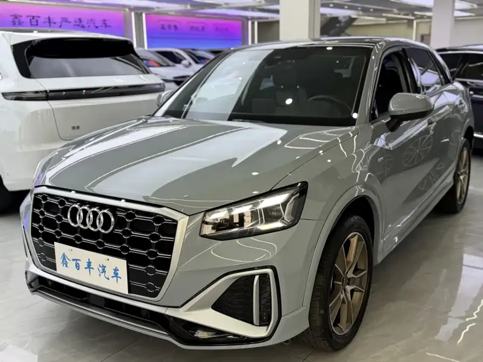 Audi Q2L